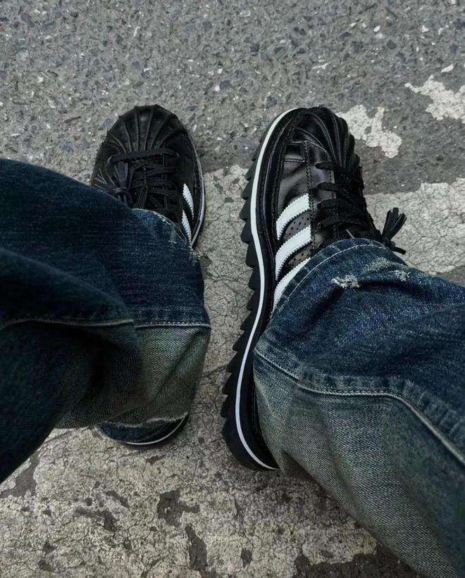 力股”SNEAKERS值得关注！！！球盟会入口极致黑才够帅！这4双“潜(图22)