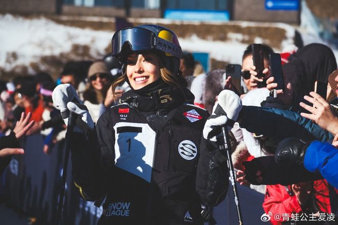 哨发布安踏开卷米兰周期年度“夯”级冰雪装备压(图13)